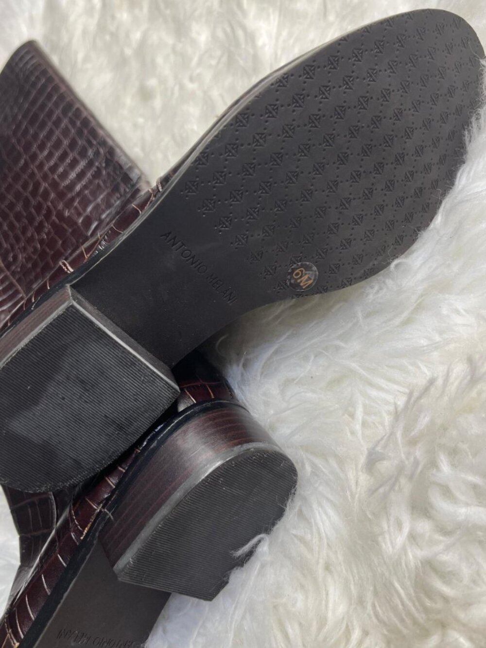 Antonio Melani NWOT Brown Croc Embossed Leather Knee High Chain Lace Up Boots 6M - Picture 4 of 4